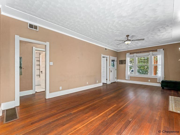 2808 Bent Ave photo 5