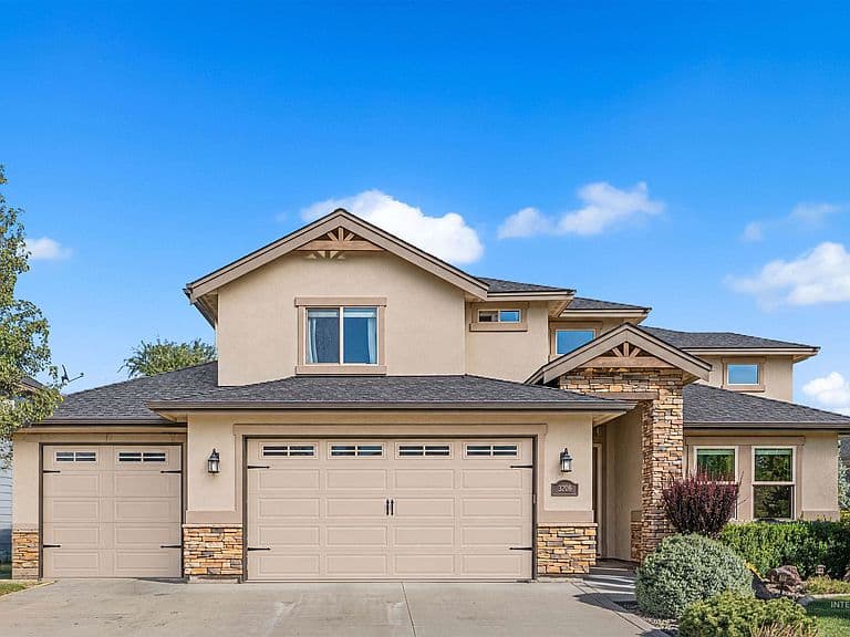 3208 S Fox Leash Ave photo 1
