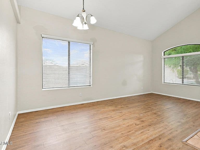 45470 W WINDMILL Drive photo 5