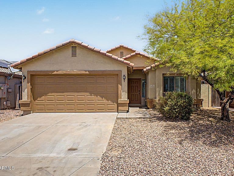 10232 W PRESTON Lane photo 1