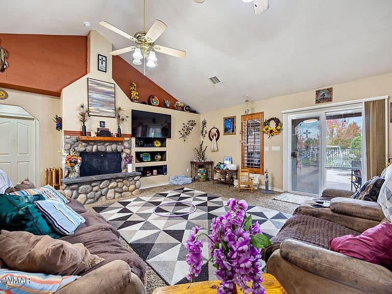 6668 Cherry Blossom Ln photo 5