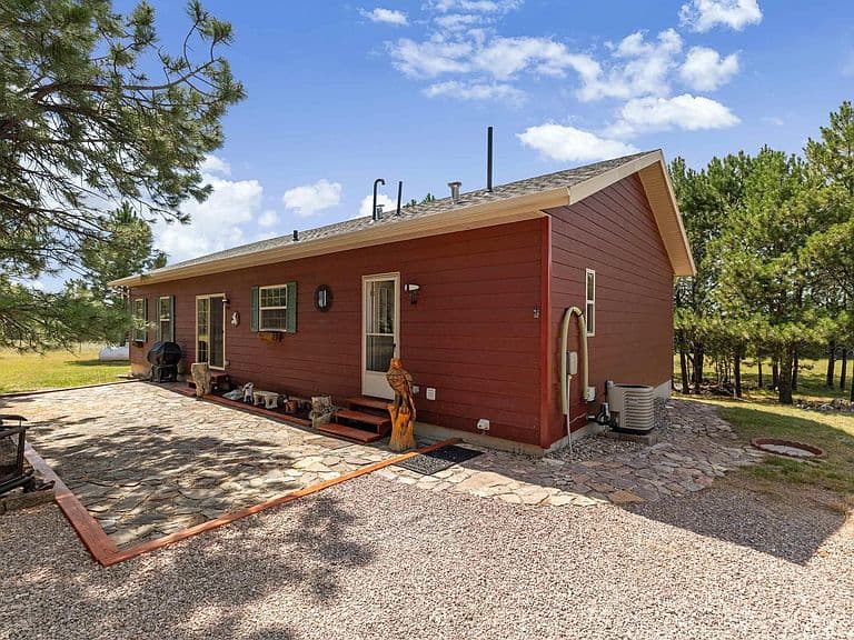 10447 Custer Highlands Rd photo 1