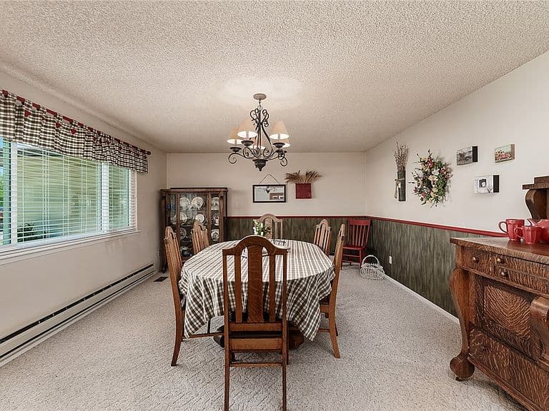 6248 Victoria Ln photo 4