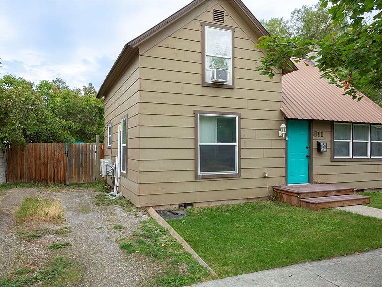 811 6th Ave W photo 3