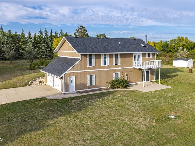 6505 Flickertail Dr photo 1