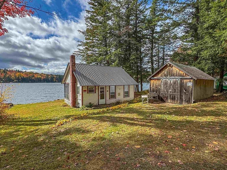 311 Lake Road photo 1
