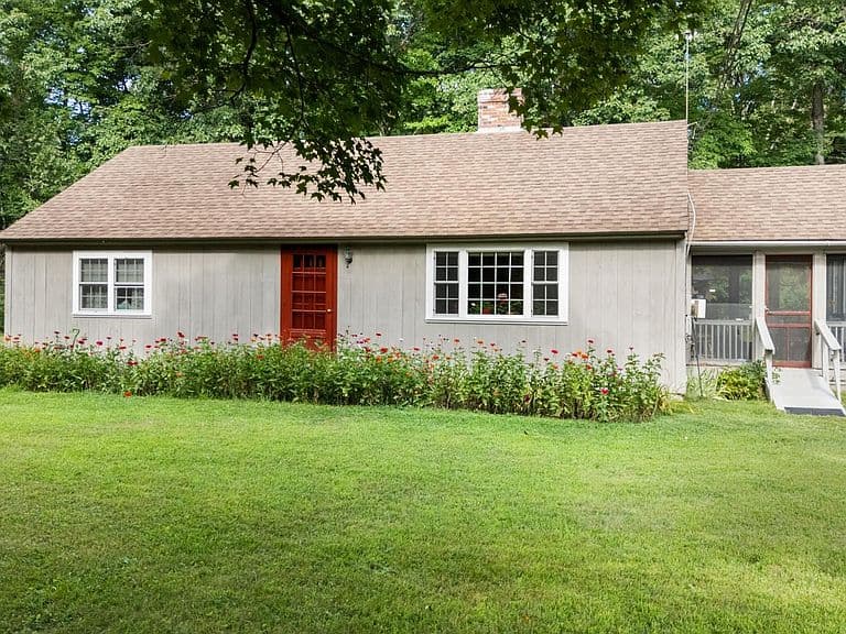 224 S Bennington Road photo 1