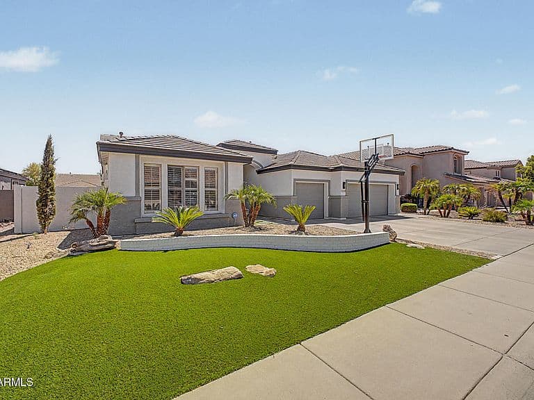 7247 W MELINDA Lane photo 3