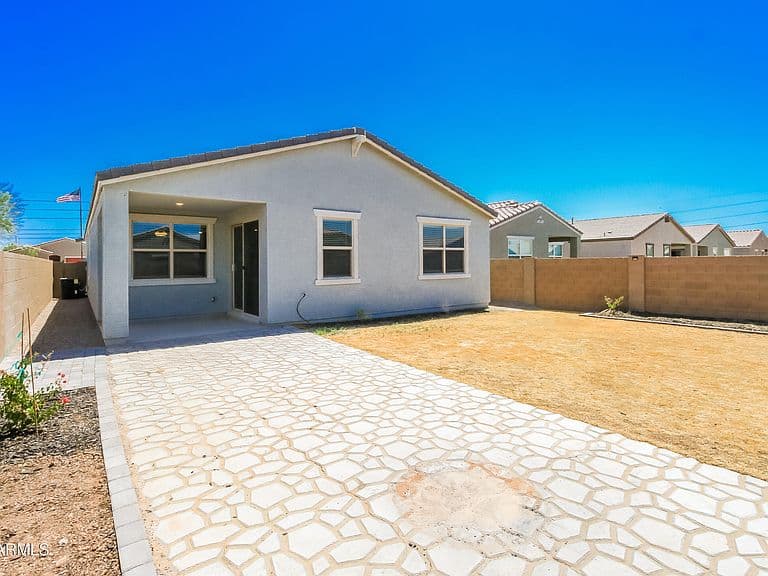 40454 W HENSLEY Way photo 4