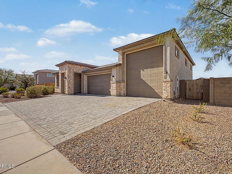 768 W PALO VERDE Drive photo 3