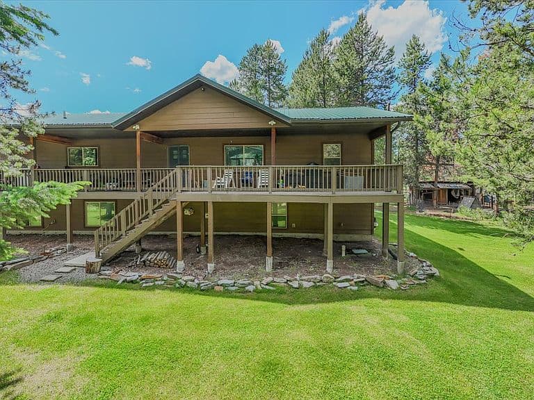 520 Gopher Ln photo 1