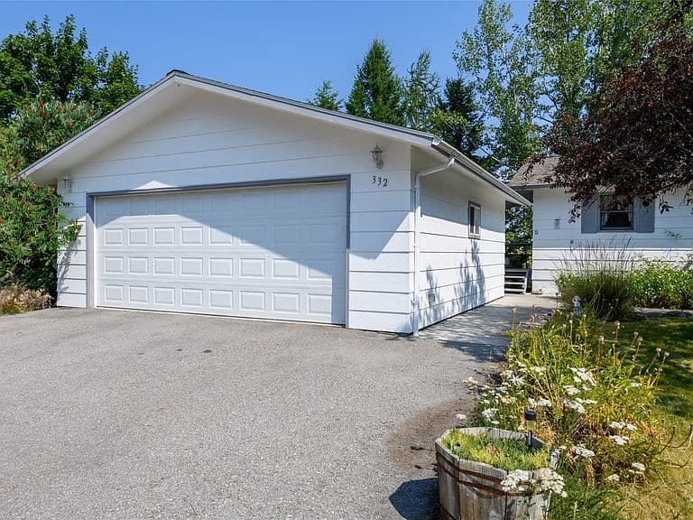 332 Cumberland St photo 2