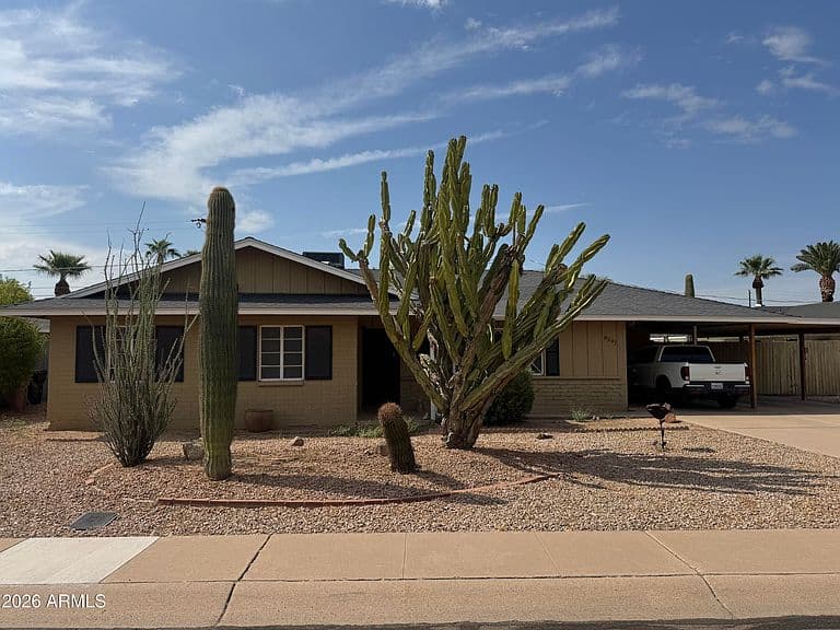 8207 E VERNON Avenue photo 1