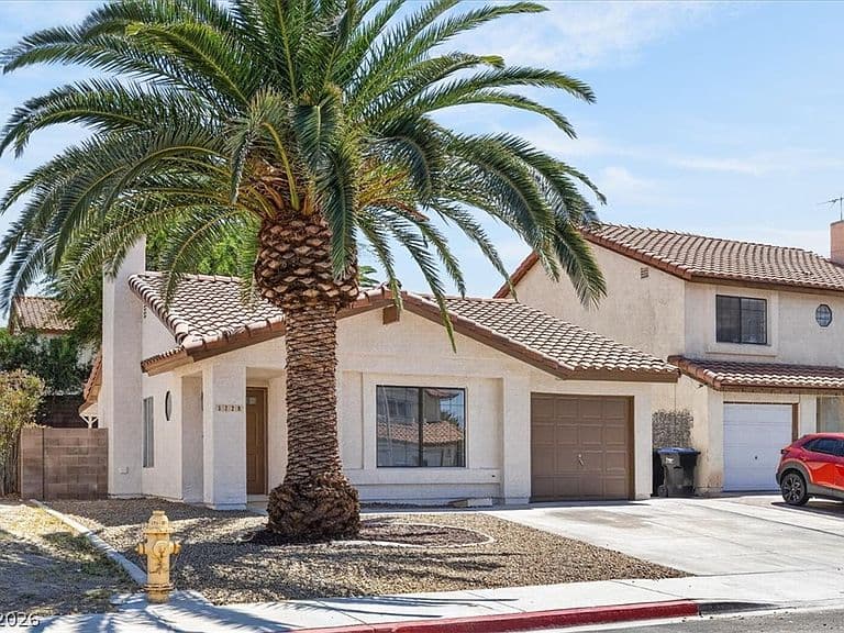 1728 Duarte Dr photo 3