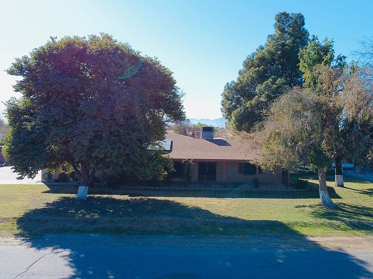 8705 W LILLIAN Lane S photo 2