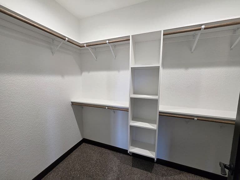 2182 Excalibur Way photo 5