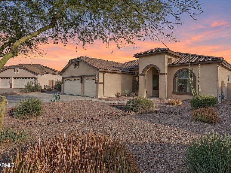 9823 E GREENWAY Street photo 4
