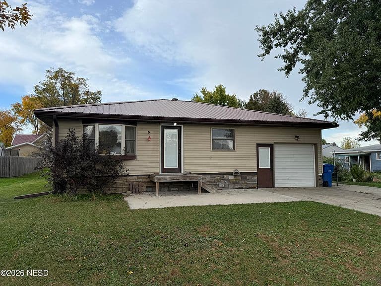 503 Catlett Ave E photo 1