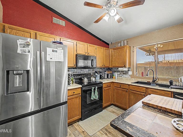 8025 E CICERO Street photo 4