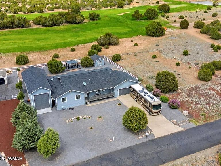 8406 Lake View Dr photo 2
