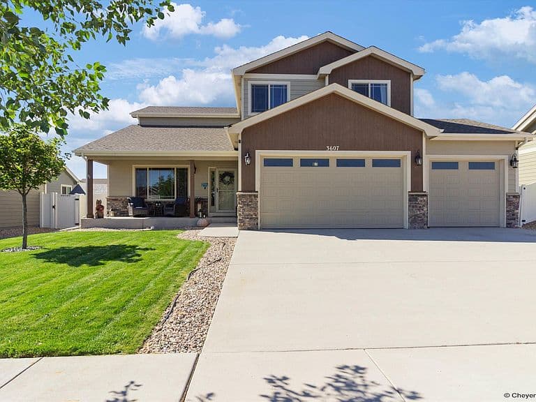 3607 Thomas Rd photo 1