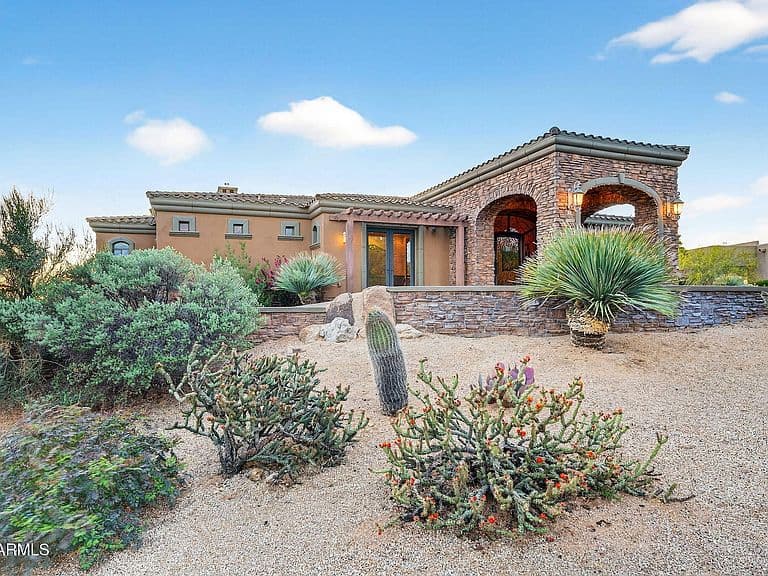 37084 N BOULDER VIEW Drive photo 1