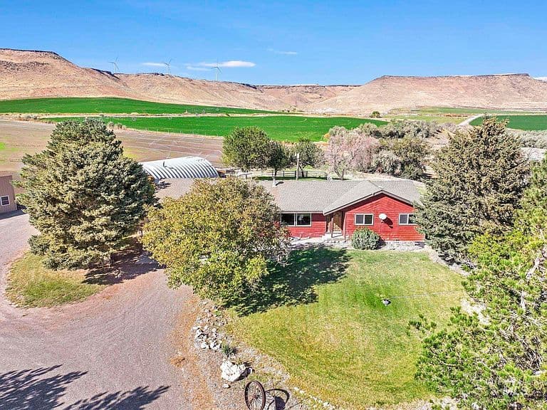 4296 W Arrow Head Dr photo 2
