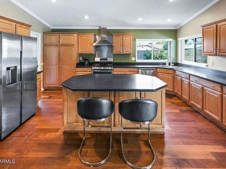 4402 E VISTA Drive photo 3