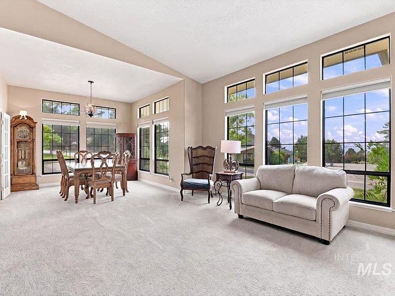 3324 E Boulder Heights Dr photo 5