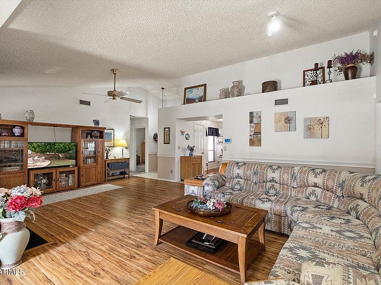 16014 N 58TH Place photo 4