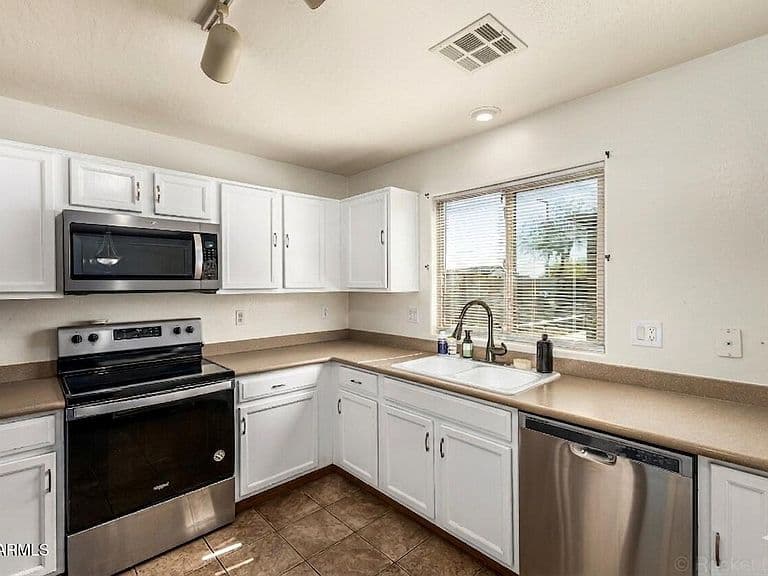 22063 W MOHAVE Street photo 5