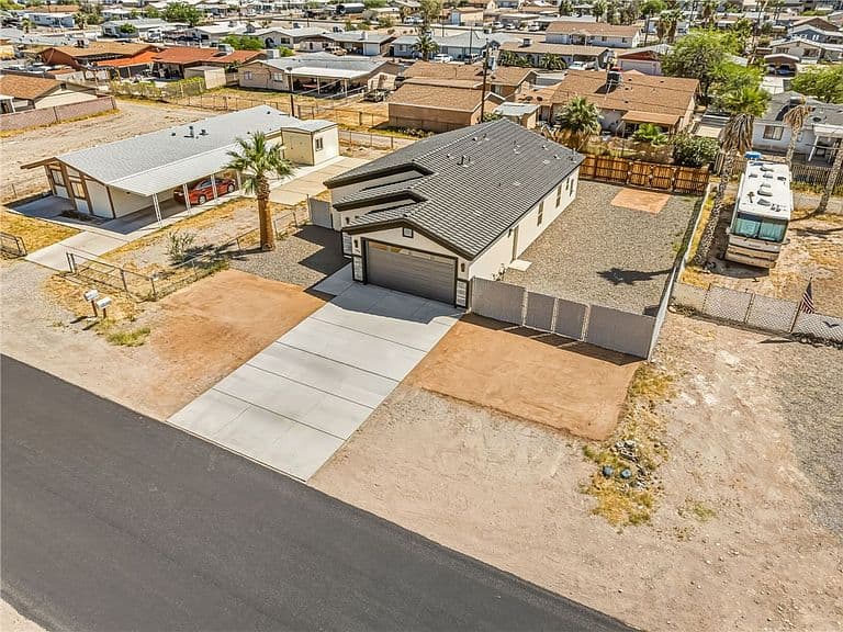 1204 Zircon Avenue photo 5