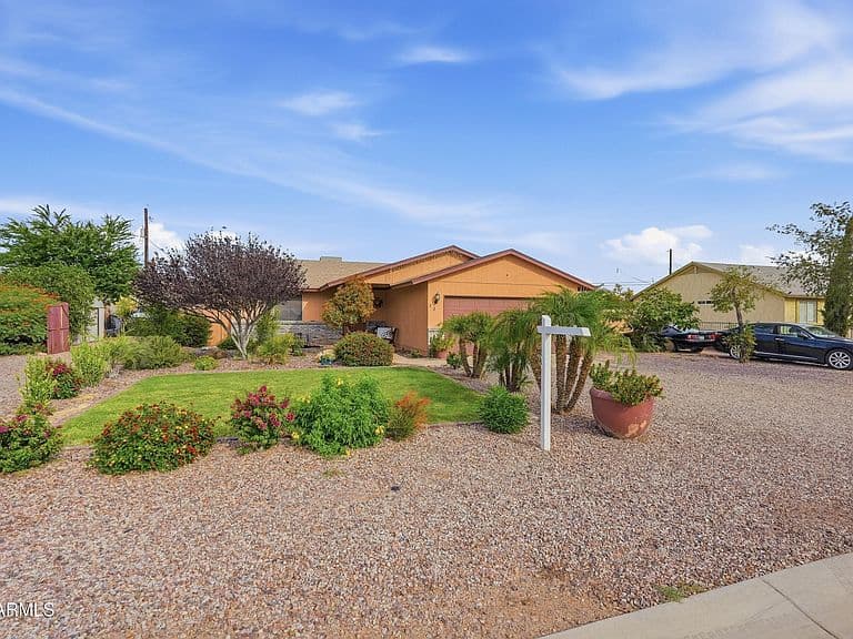 723 S Saguaro Drive photo 3