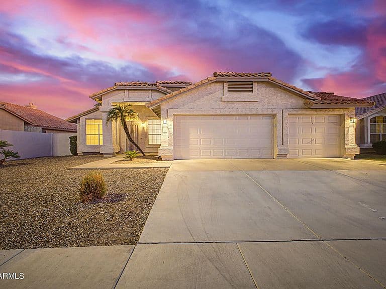 1651 W Springfield Way photo 2