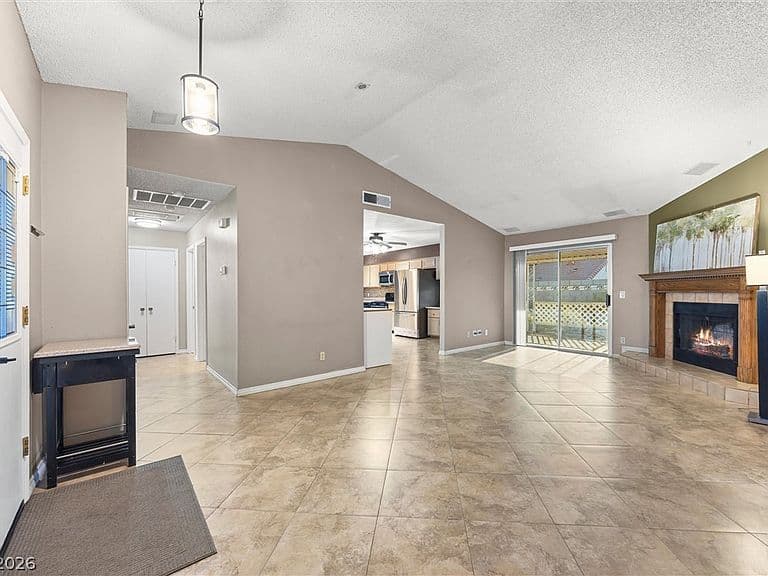 6637 Coastal Breeze Ct photo 5