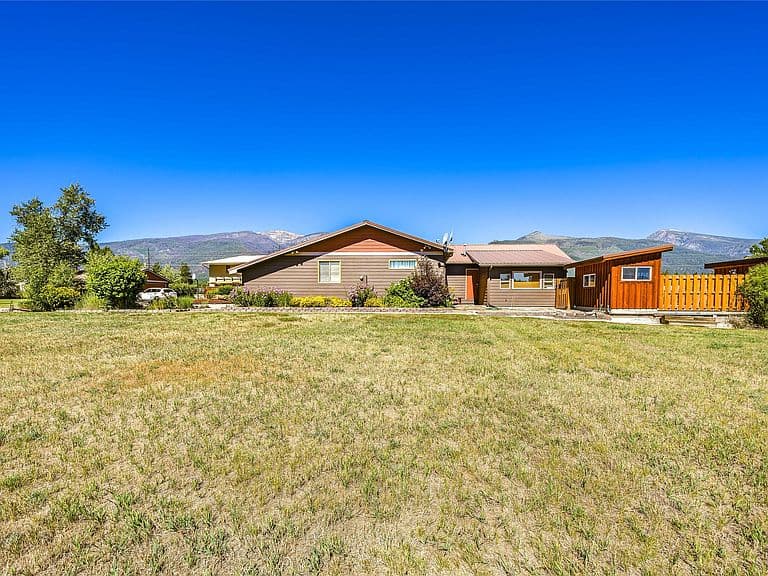 3960 Houk Way photo 3