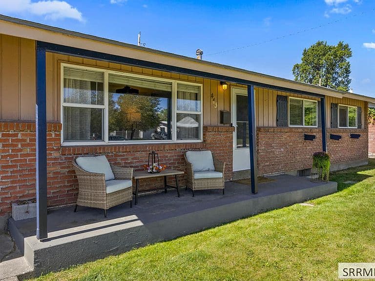 443 Sykes Dr photo 4
