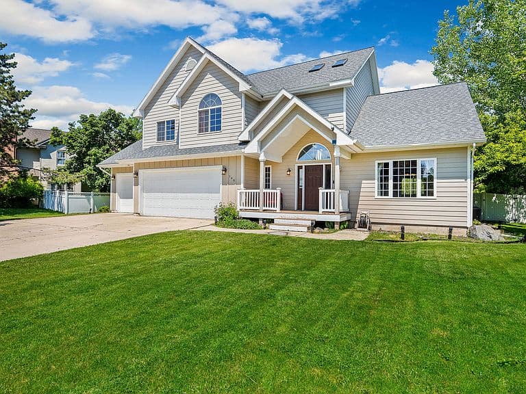 149 River View Dr photo 1
