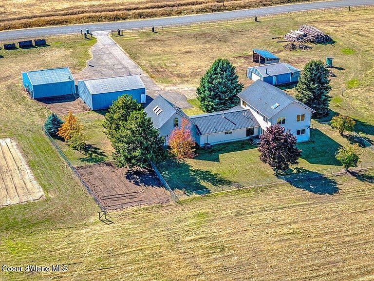 5693 W Harvest Ave photo 1