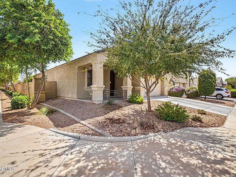 41349 W WILLIAMS Way photo 4