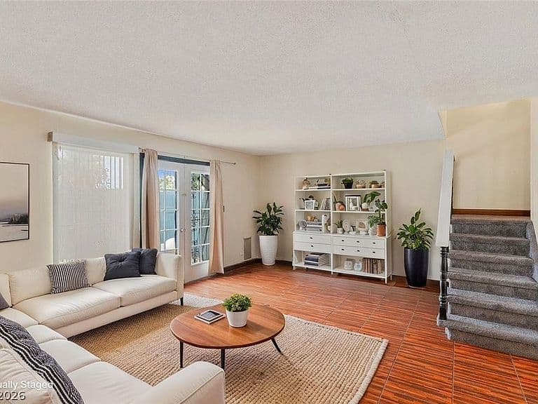 4060 Gold Coast Dr photo 1