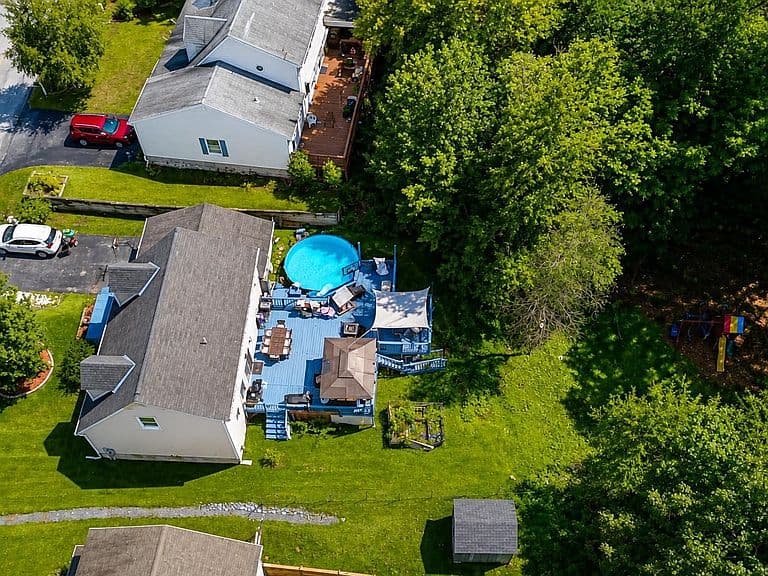 171 Garbrooke Drive photo 3