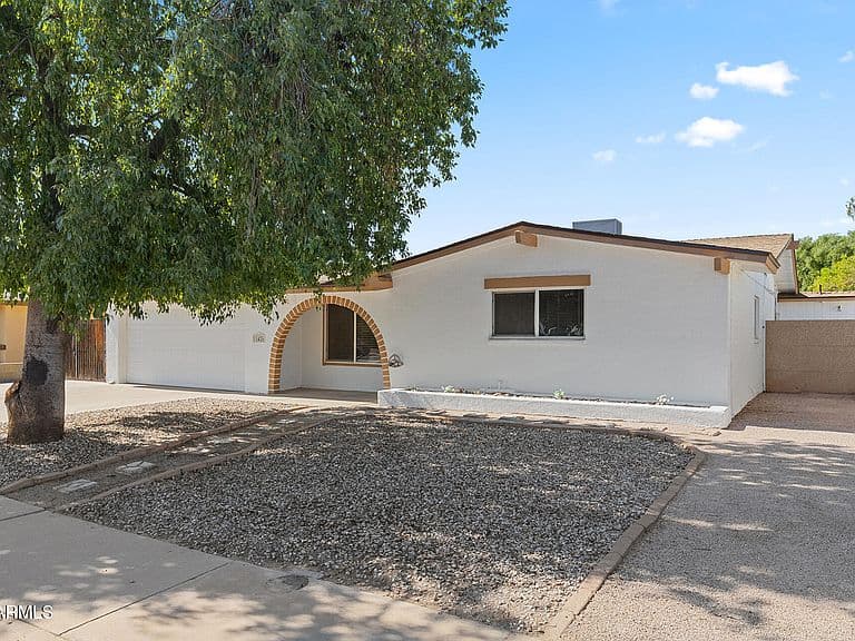 11426 N 44TH Avenue photo 2