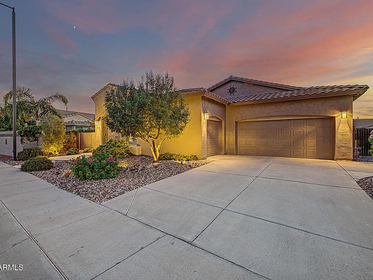 5722 S MESQUITE GROVE Way photo 3