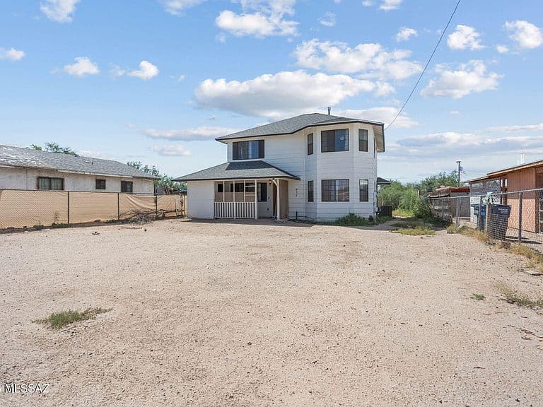 837 W Calle Sierra photo 1