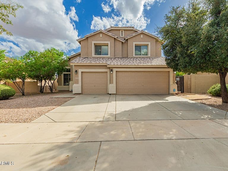14157 W Desert Hills Dr photo 2