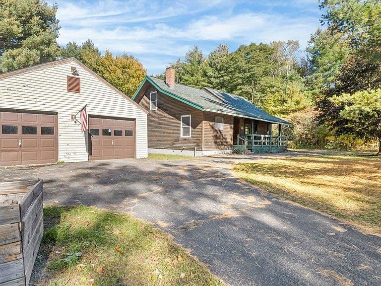 155 West Milton Road photo 4