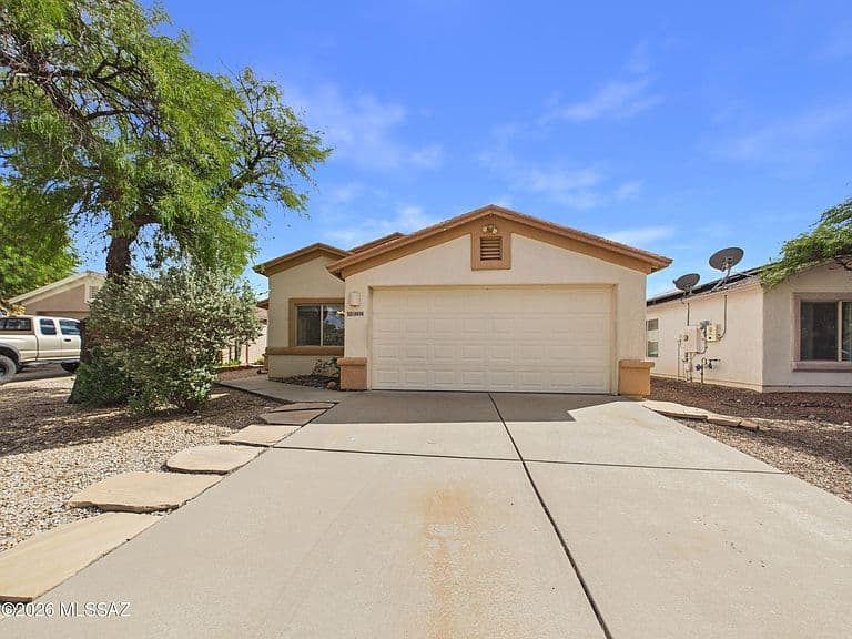 10096 E Desert Valley Pl photo 1