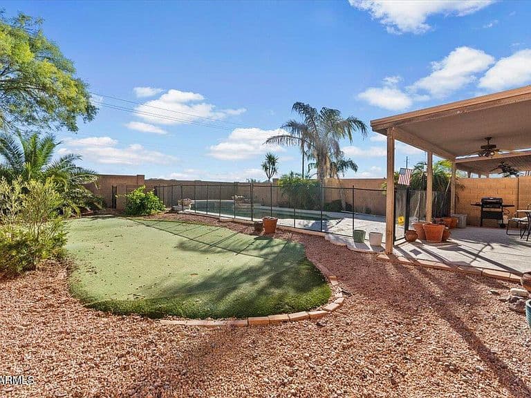3813 E SIERRITA Road photo 2