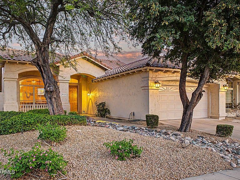 4309 E RANCHO CALIENTE Drive photo 2